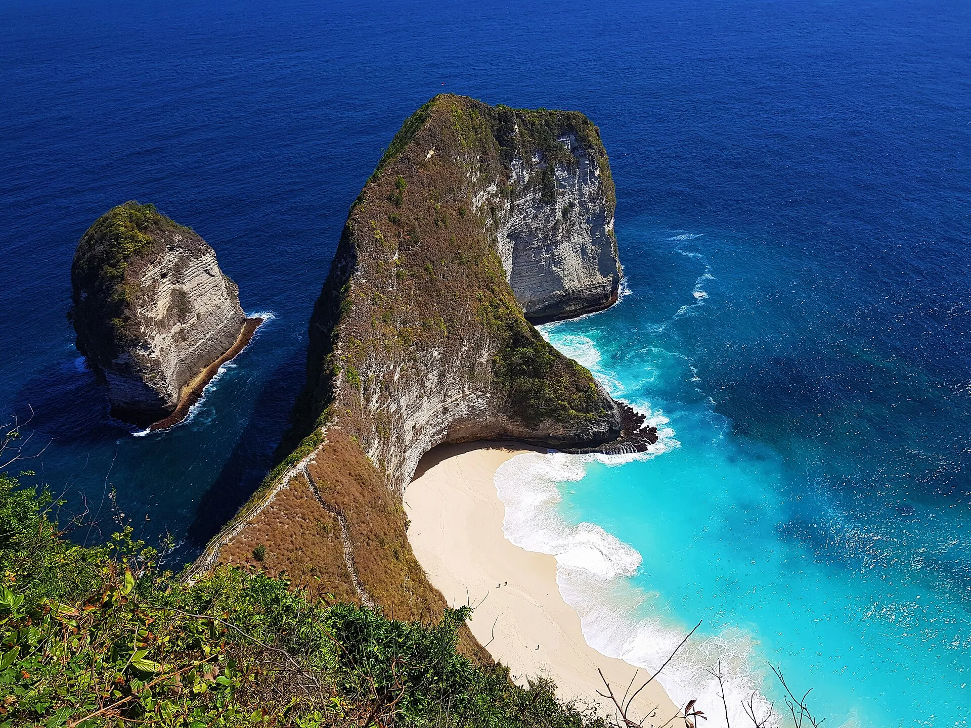 De Vindra Resort, Nusa Penida - hillside resort near Sampalan with ocean views