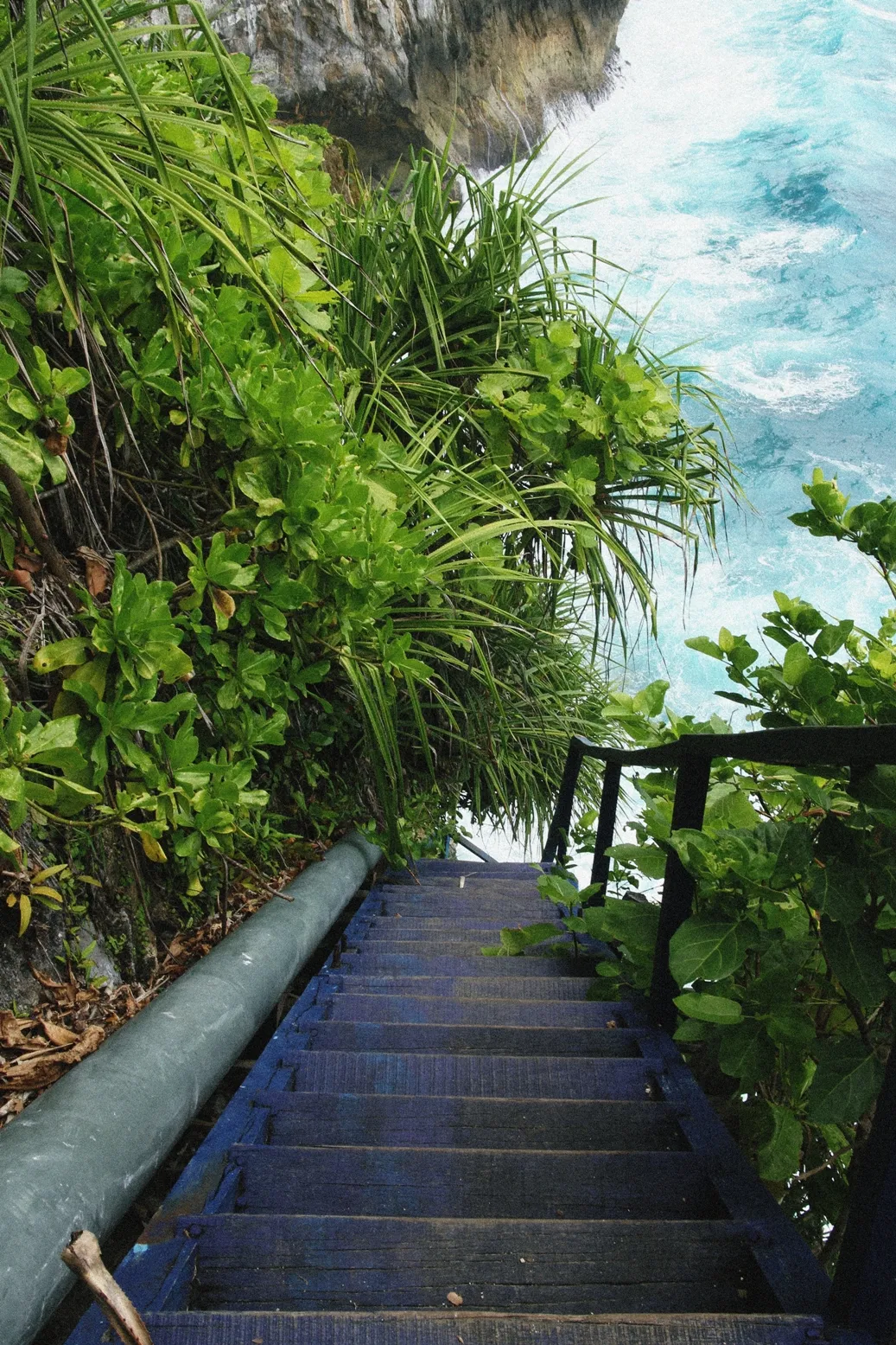 Paluang Cliff, Nusa Penida - cliff viewpoint near Kelingking