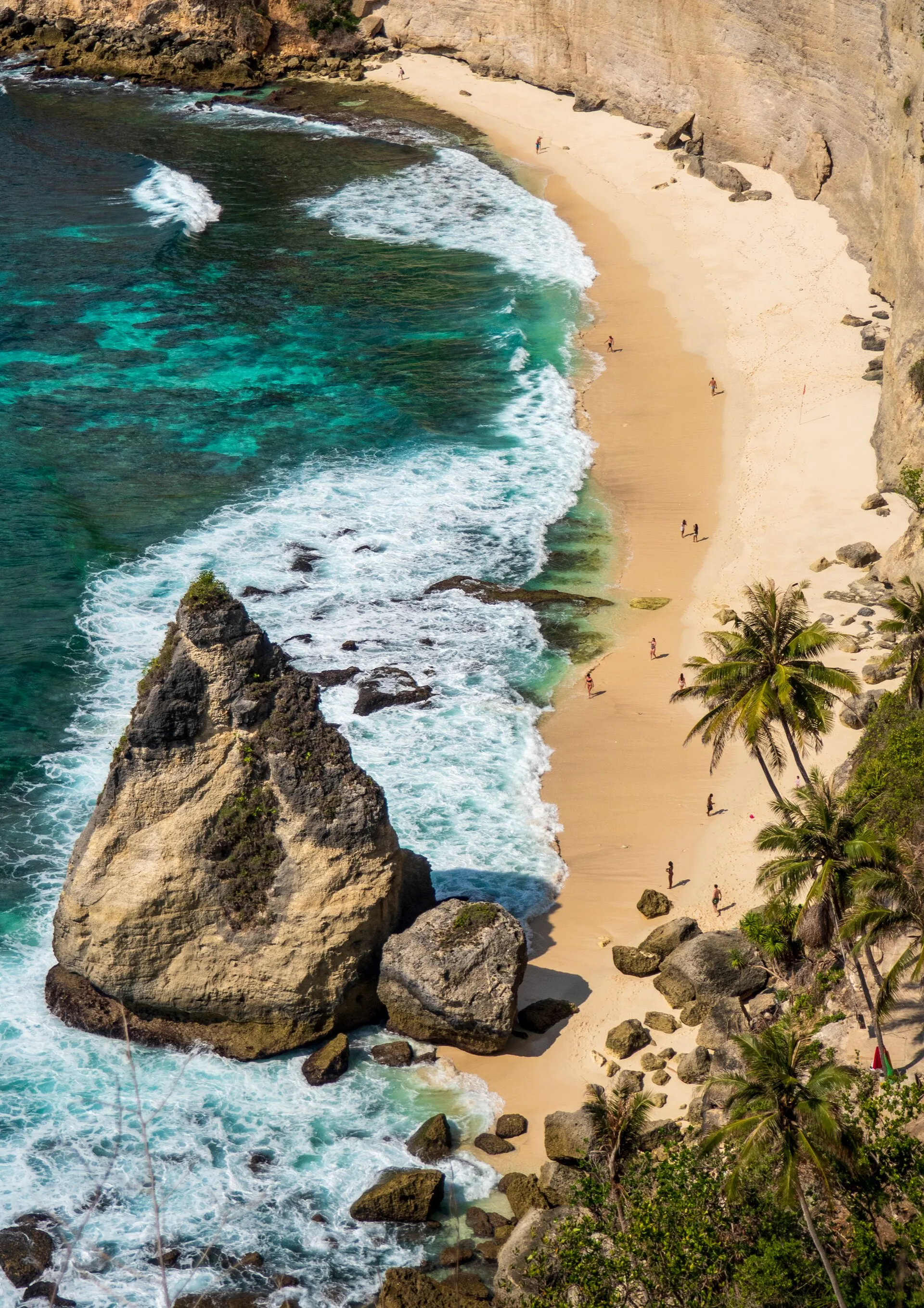 Teletubbies Hill, Nusa Penida - rolling green hills shaped by limestone terrain