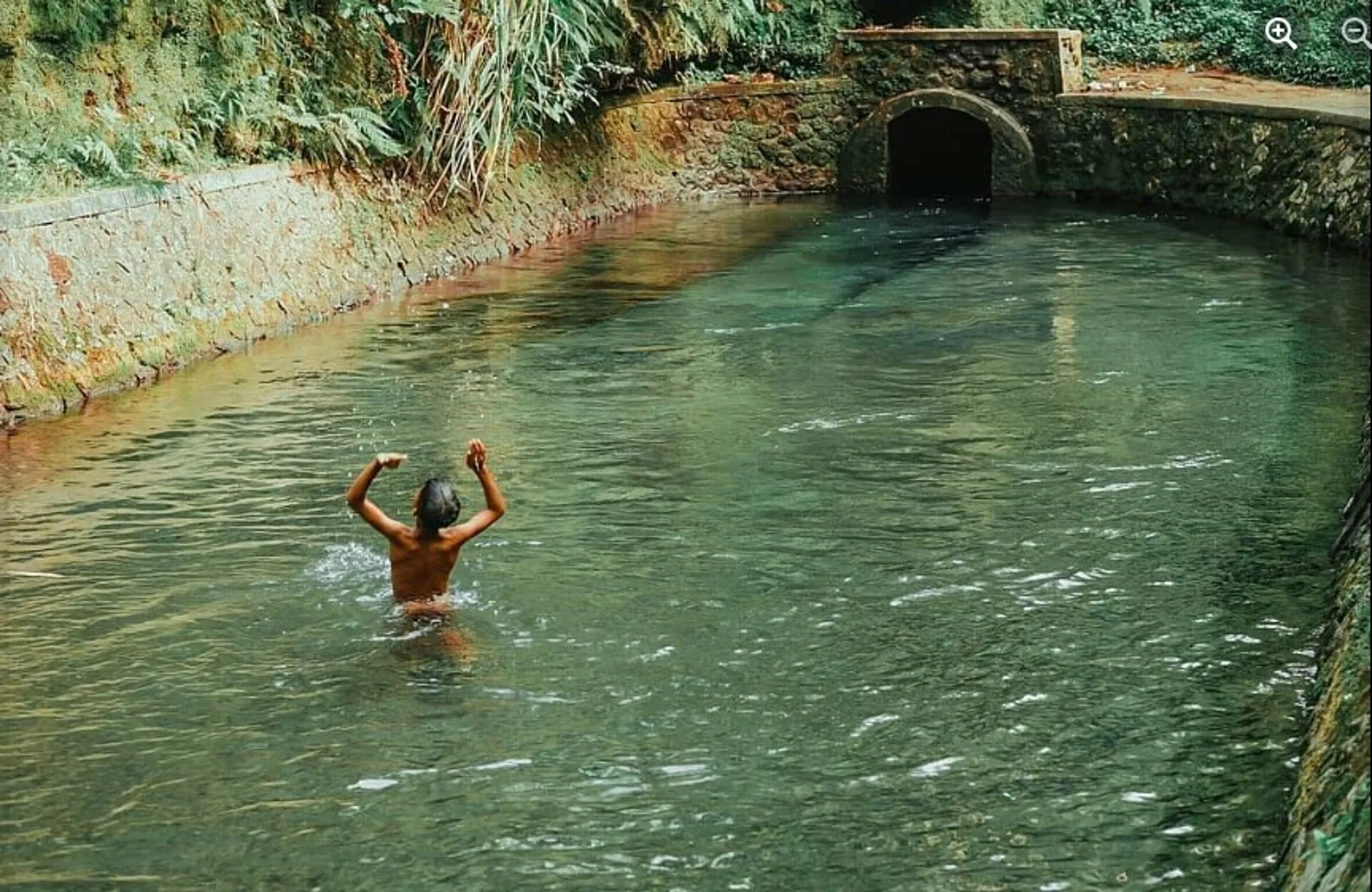 Tukad Arca natural bathing pools, Menanga Karangasem Bali